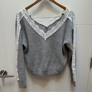 Lace Detail Long Sleeve V-Neck Knit Sweater